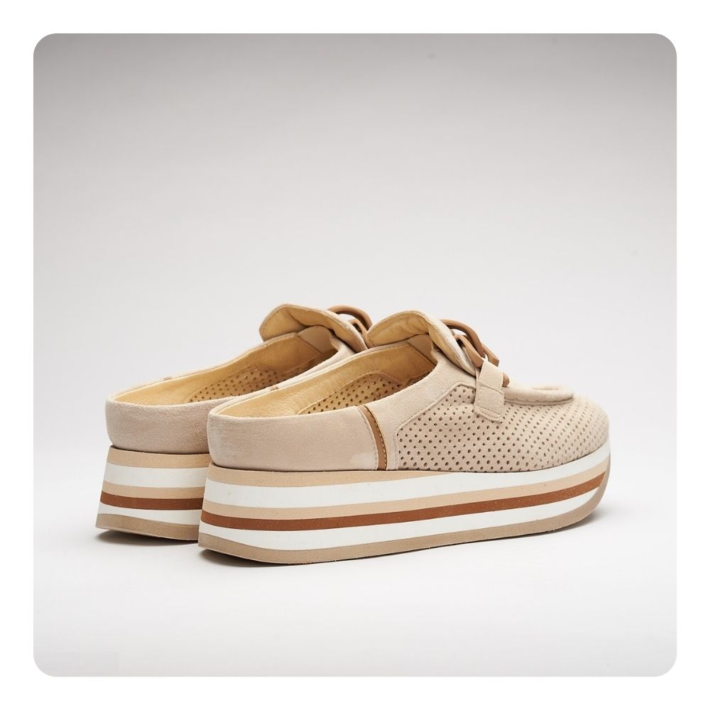 Carlissa Sneaker