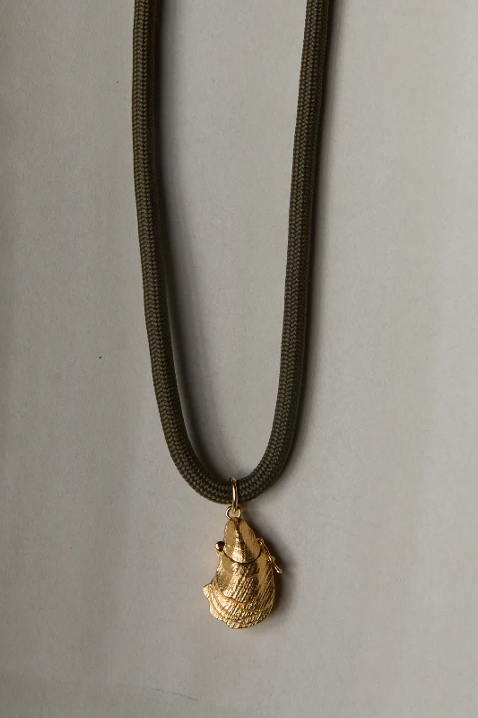 HART - Oyster Vesta with Umber Cord Necklace