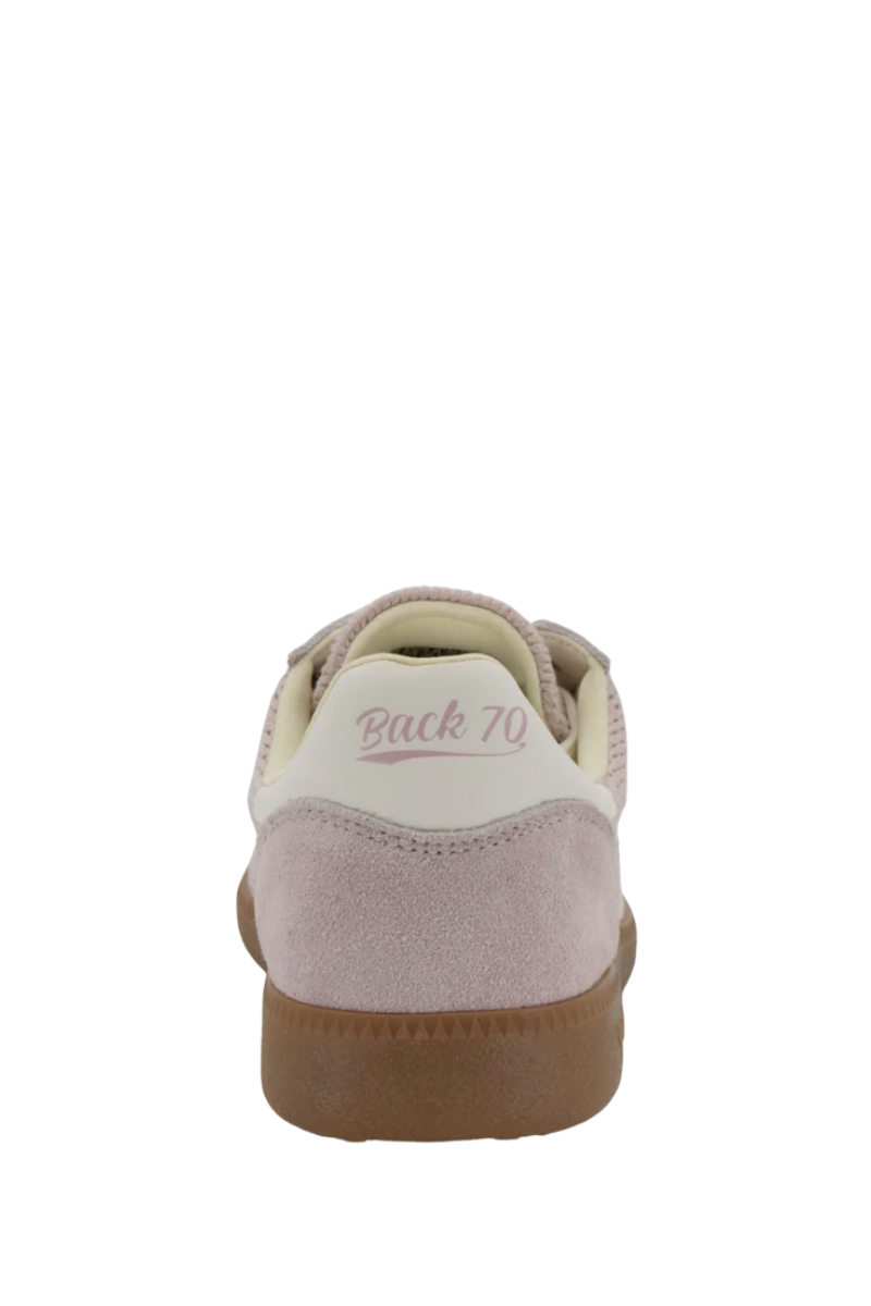Back 70 Streetwear Ghost C26 in Nude Sneakers