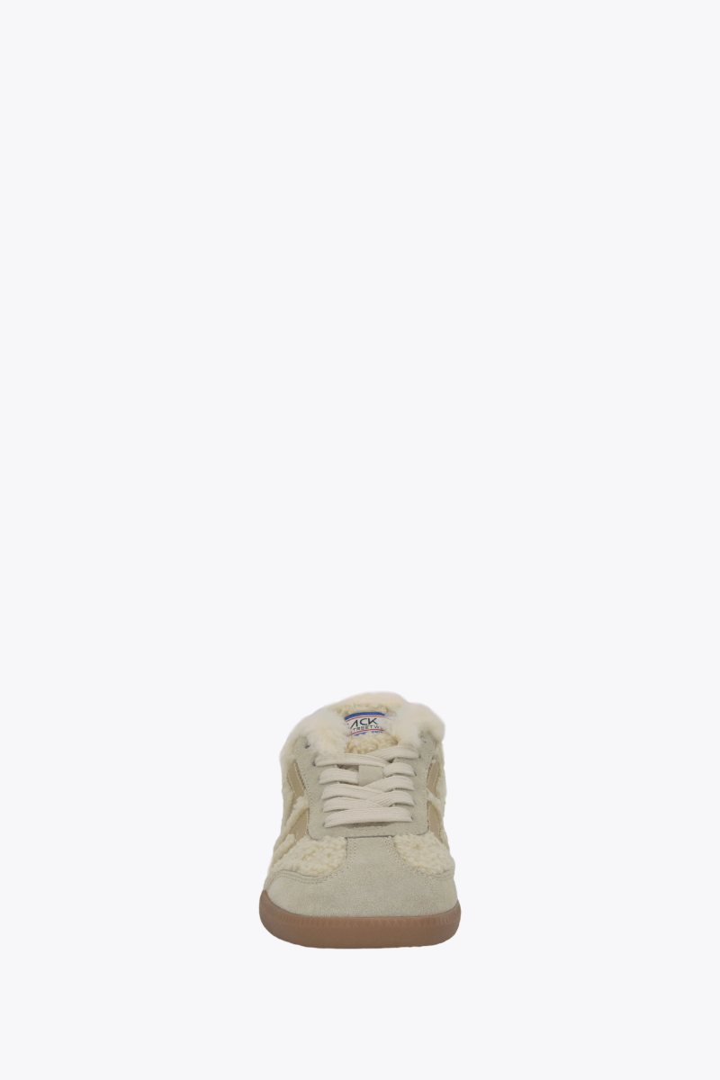Back 70 Streetwear Easter Fl Backless Sneakers in Butter Gold