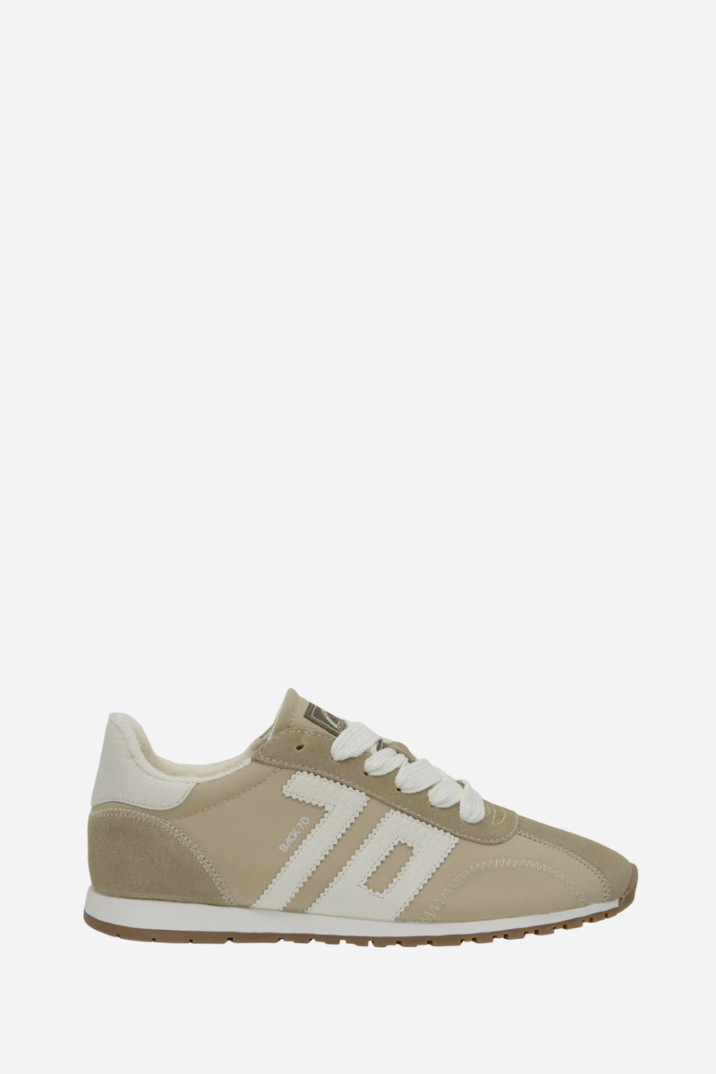 Back 70 Streetwear Asian in Almond Sneakers