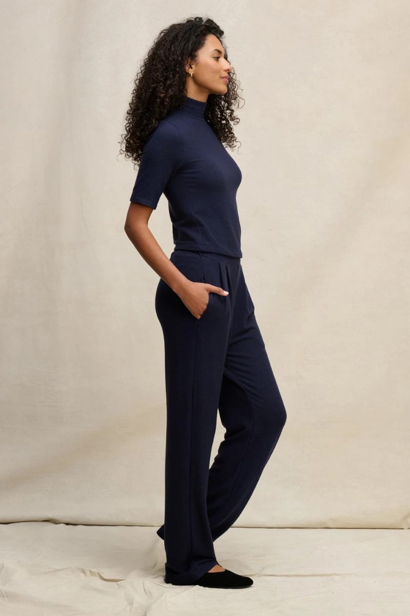 Eliya Pant