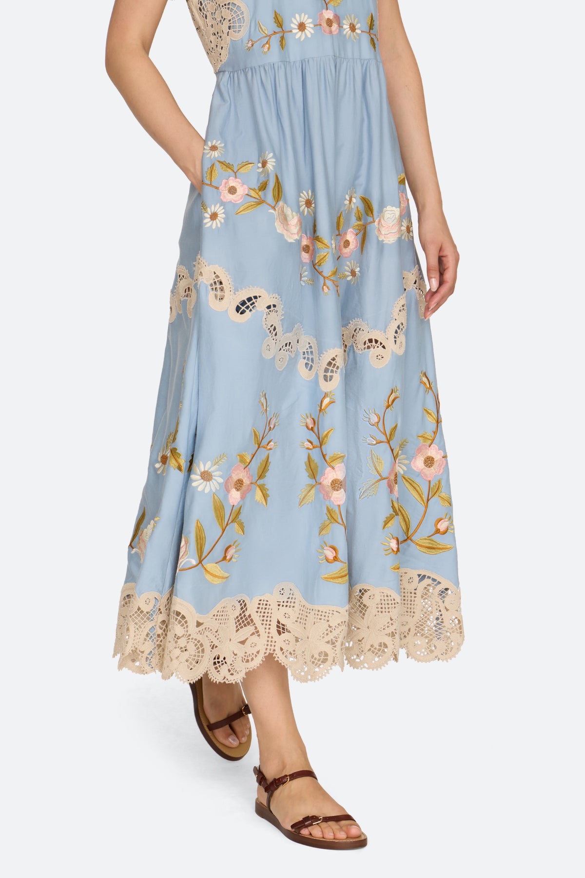 SHIRA EMB SLVLESS MIDI DRESS (D2)