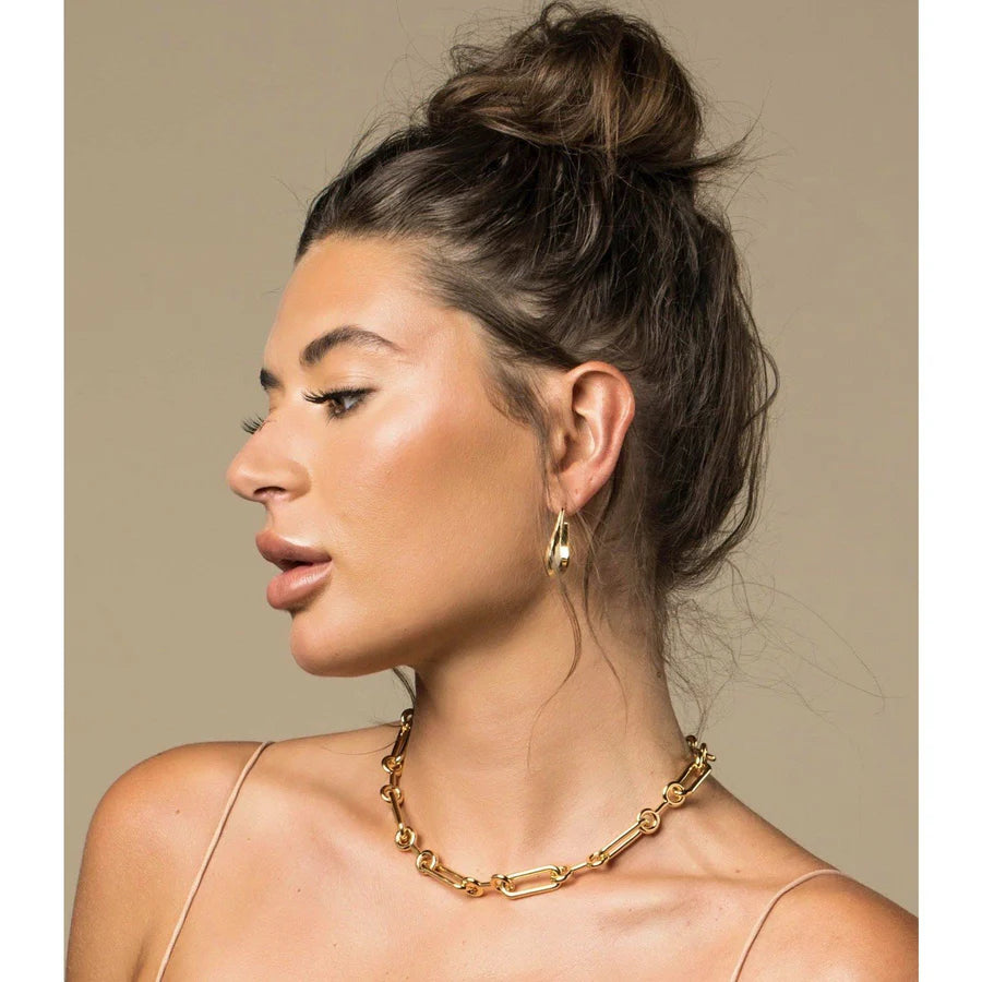 Lacy Chain Necklace
