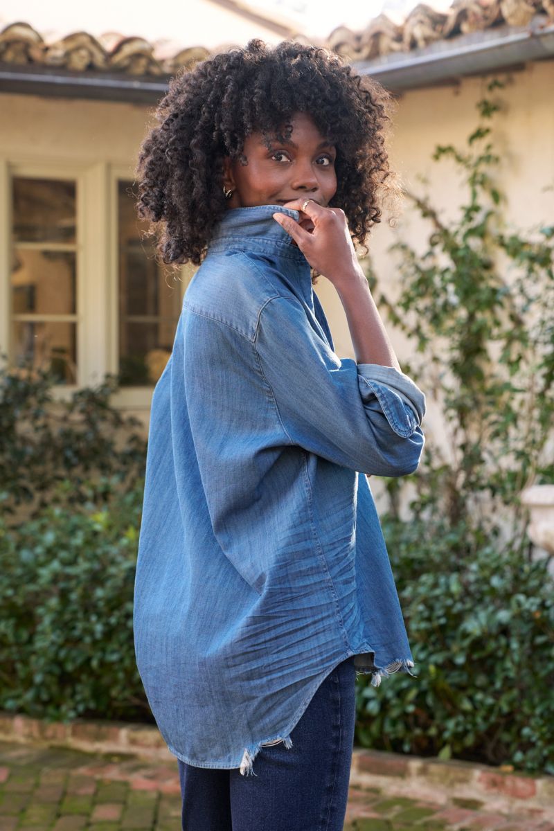 Eileen Button Up