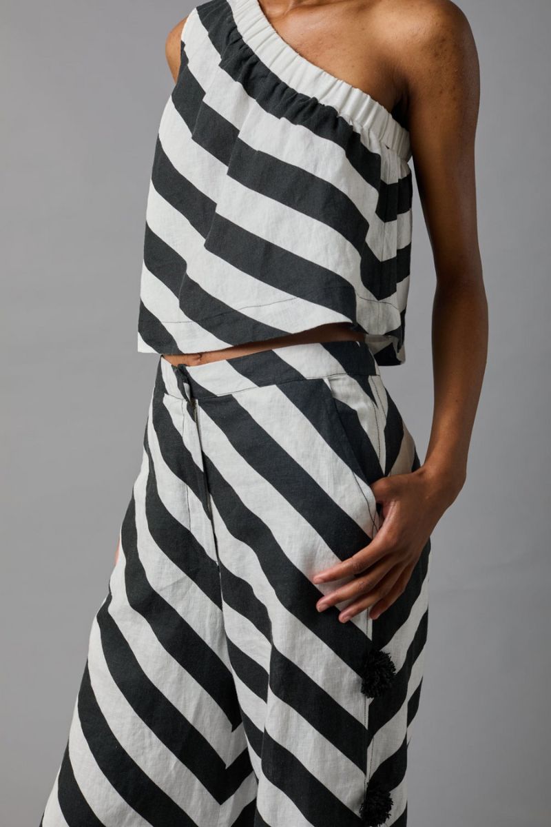 One Shoulder Top