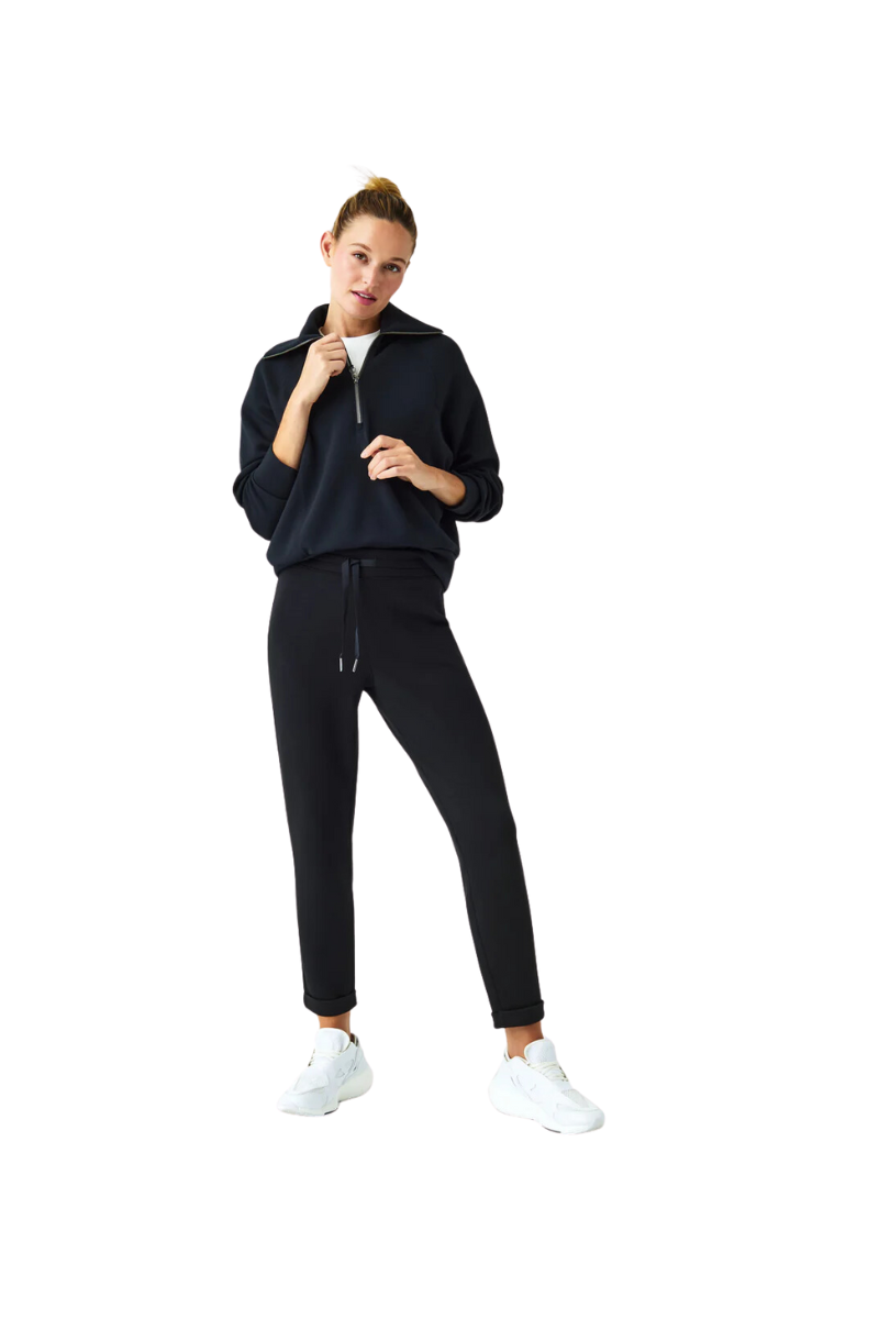 Airessentials Tapered Pant