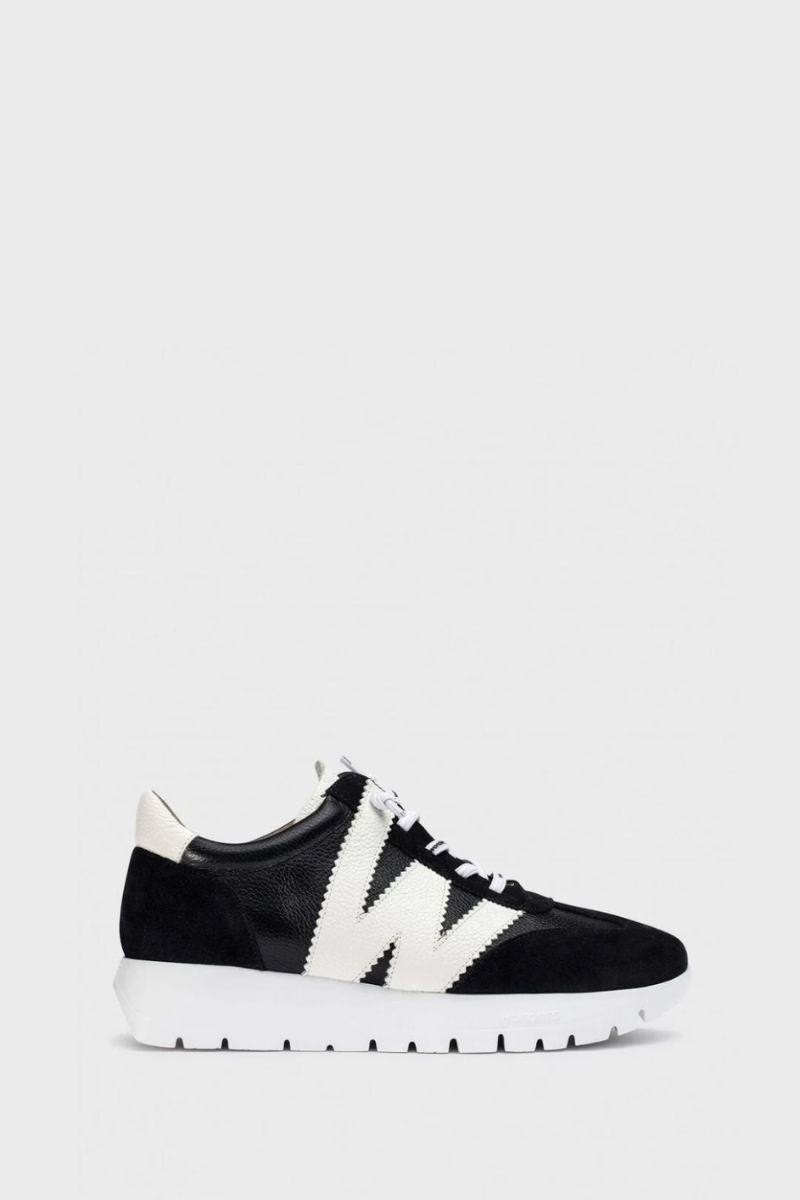 Wild I Sneaker