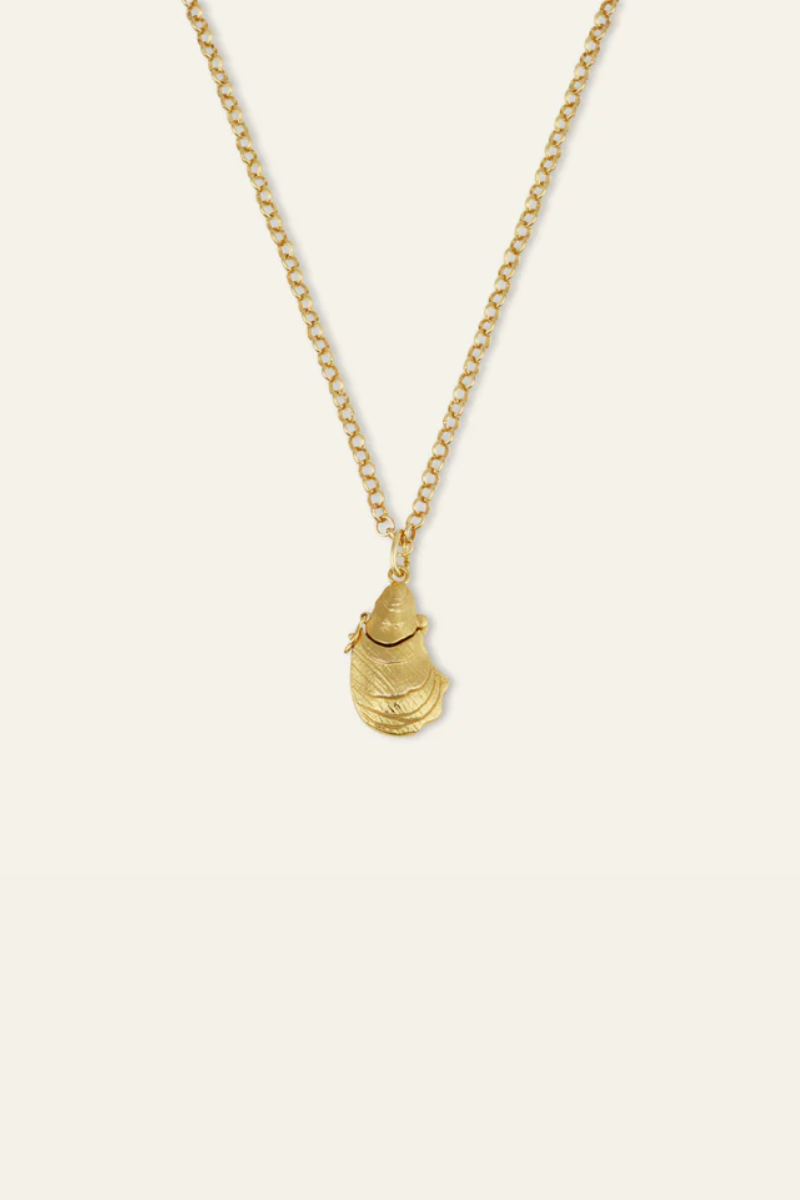 Hart - Oyster Vesta Case Necklace