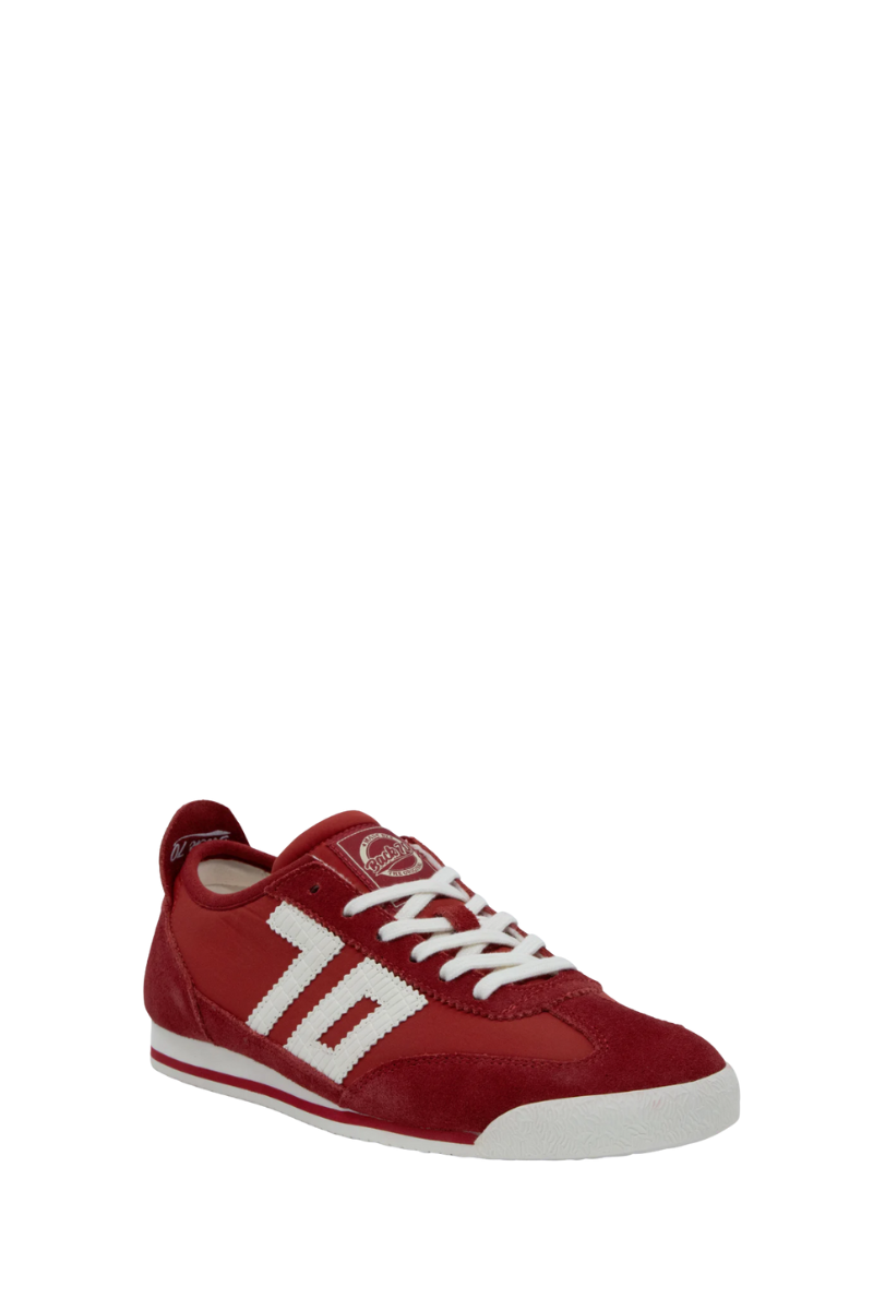 Back 70 Streetwear Leon in Red Sneakers