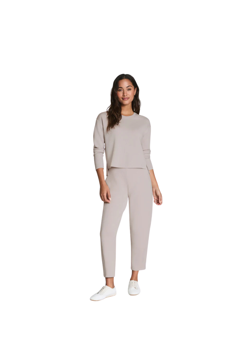 Airessentials Barrel Leg Pant