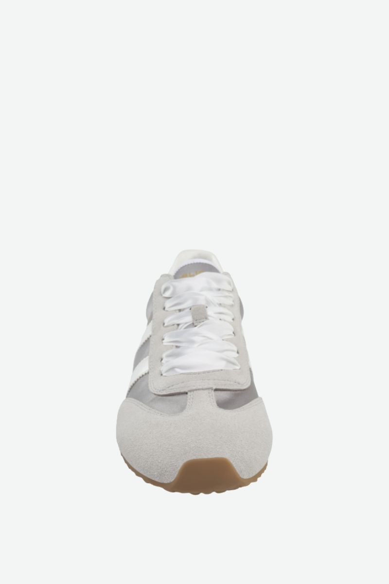 Peggy Sneaker